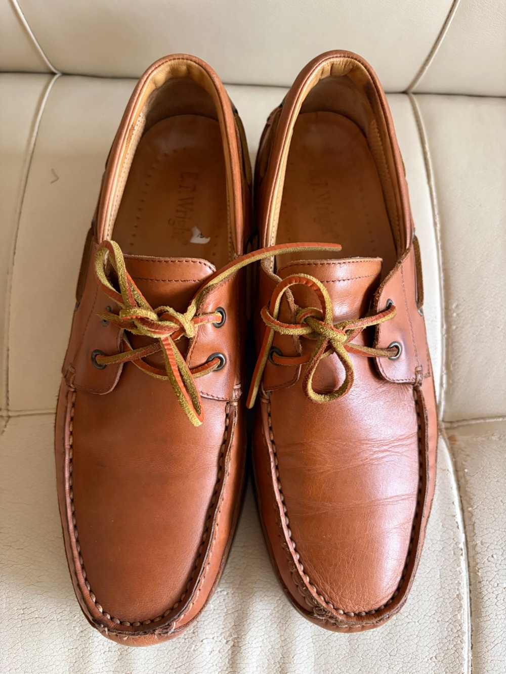 Venezia Tan Leather Boat Shoes with Contrasting Laces